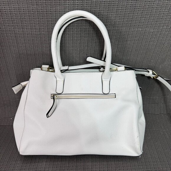 Kenneth Cole Reaction White Crossbody Handbag Womens Purse With Adjustable Strap - Picture 4 of 9